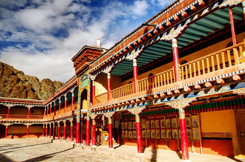 Hemis_Monastery_Ladakh_10501.jpg